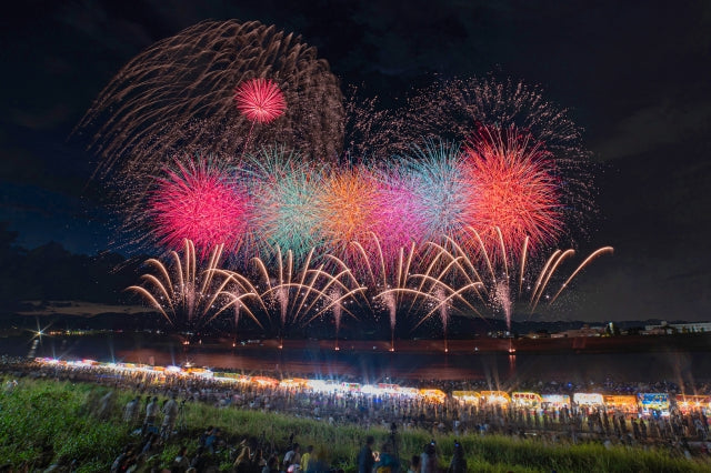 夏が始まった！花火の季節だ！ー九州の花火大会と花火の種類をご紹介ー